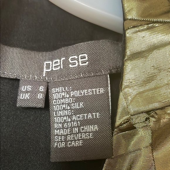 Elegant Gold Sleeveless Dress - Picture 5 of 6